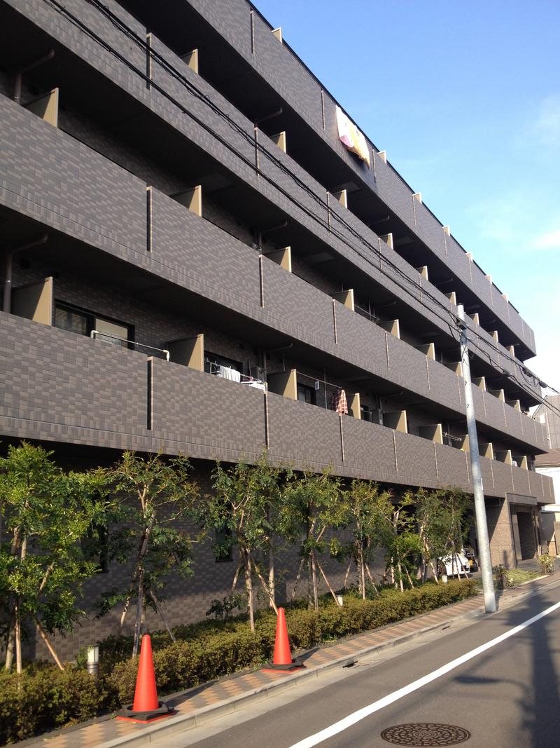 ルーブル大鳥居の外観