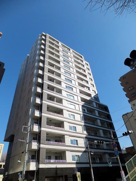 ザ・パークハウス新宿御苑西の建物外観