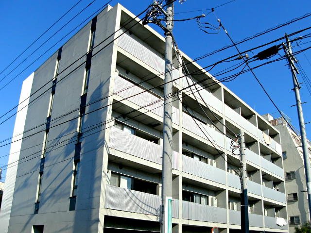 ZOOM吉祥寺EASTの外観