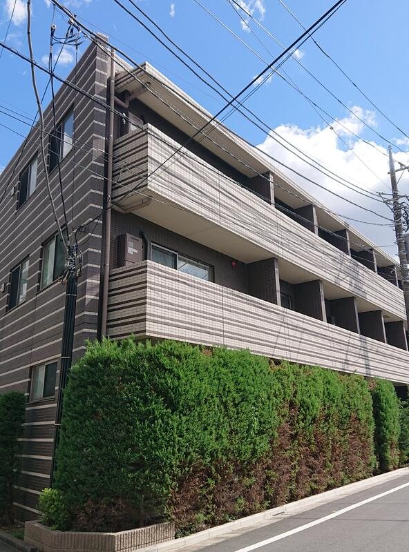 プレール・ドゥーク中野江原町の外観